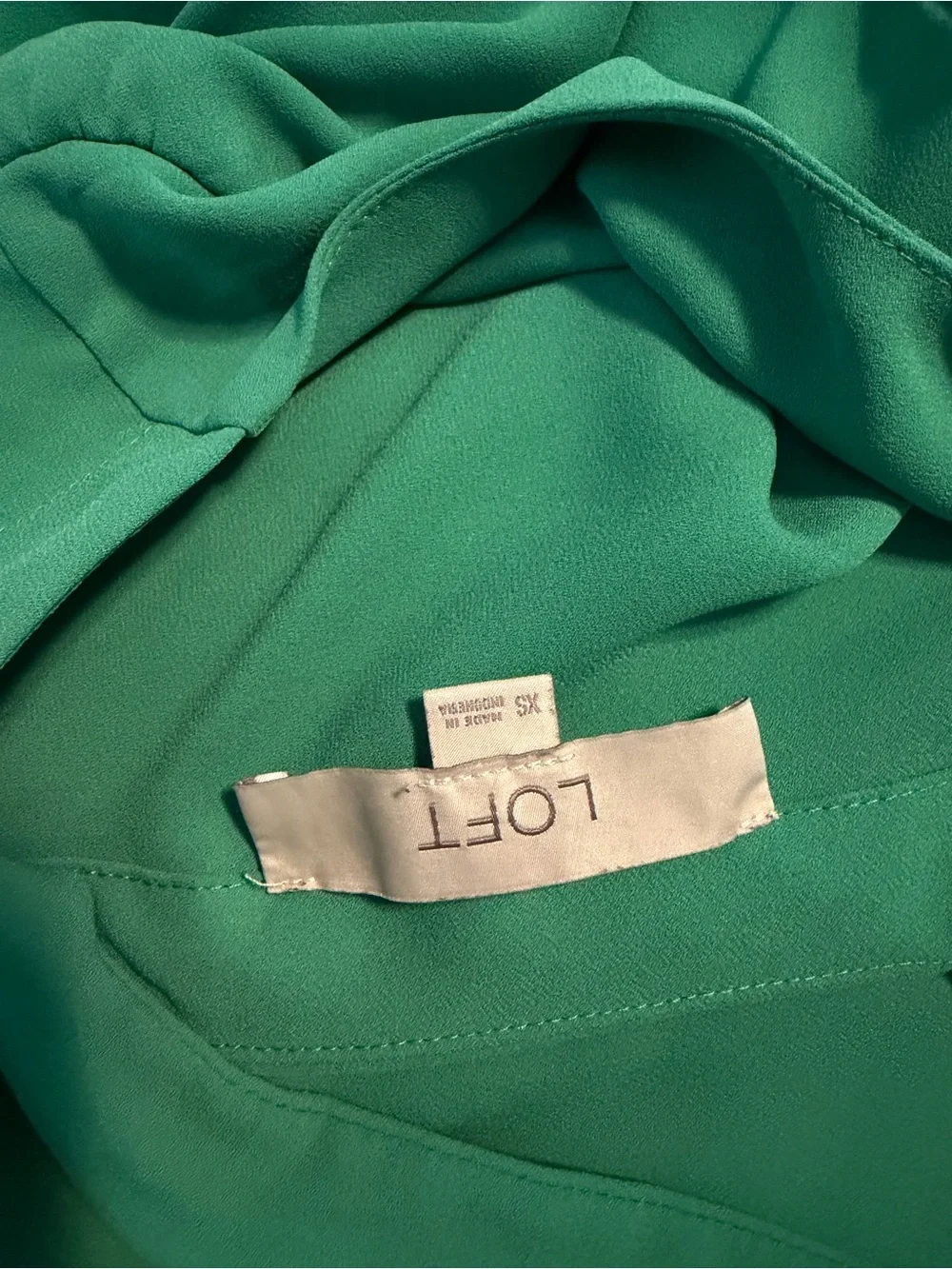 LOFT Green Puff Sleeve Blouse